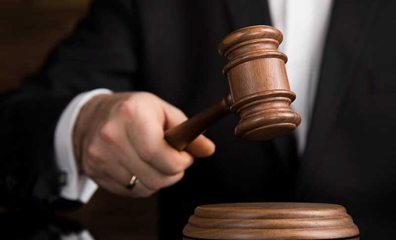 В Киргизии суд перевел под домашний арест участников дела о наемничестве, включая сотрудницу Русского дома