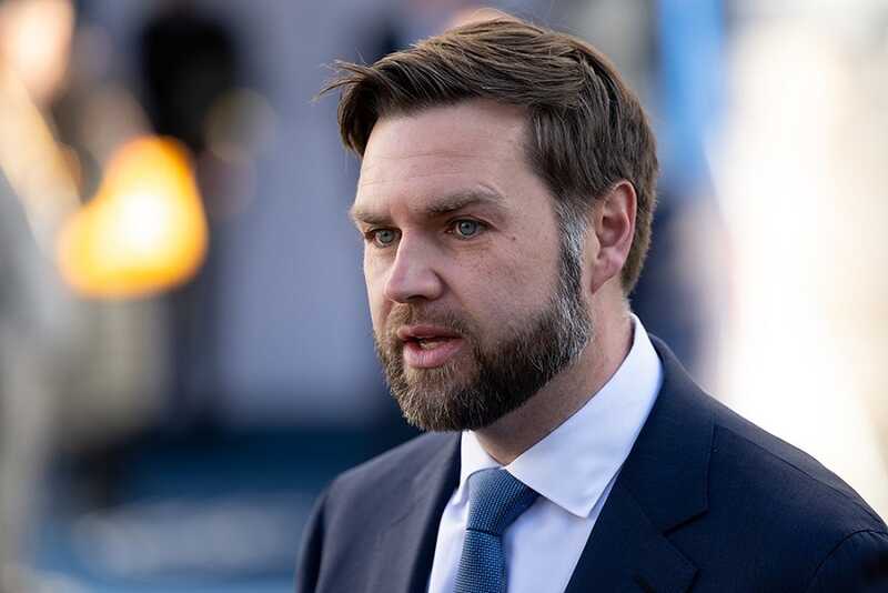 России и Украине предстоит преодолеть «значительную дистанцию», - Джей Ди Вэнс