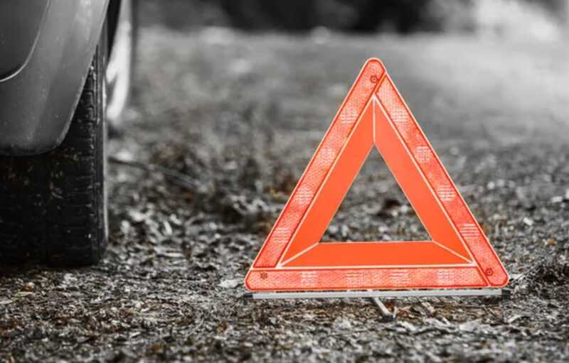 В Волгограде катафалк врезался в подземный переход: есть погибшие