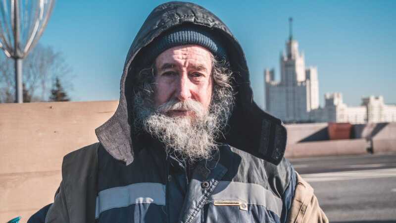 Установлена личность мужчины, который спустился с Москворецкого моста в Москву-реку