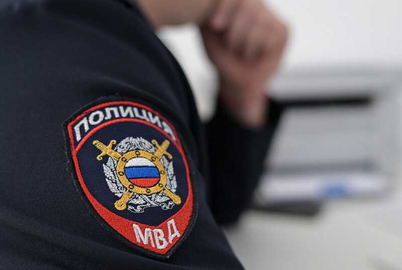 В Подмосковье женщина попыталась украсть из магазина дорогой парфюм