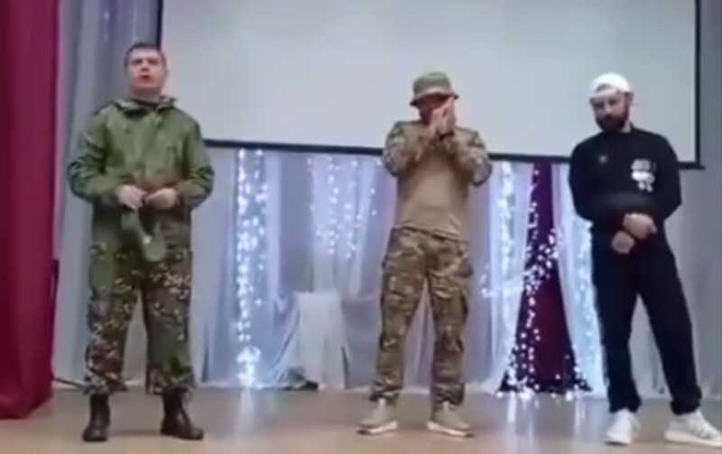 В Челябинской области ветеран войны с судимостью провел военные сборы для школьников