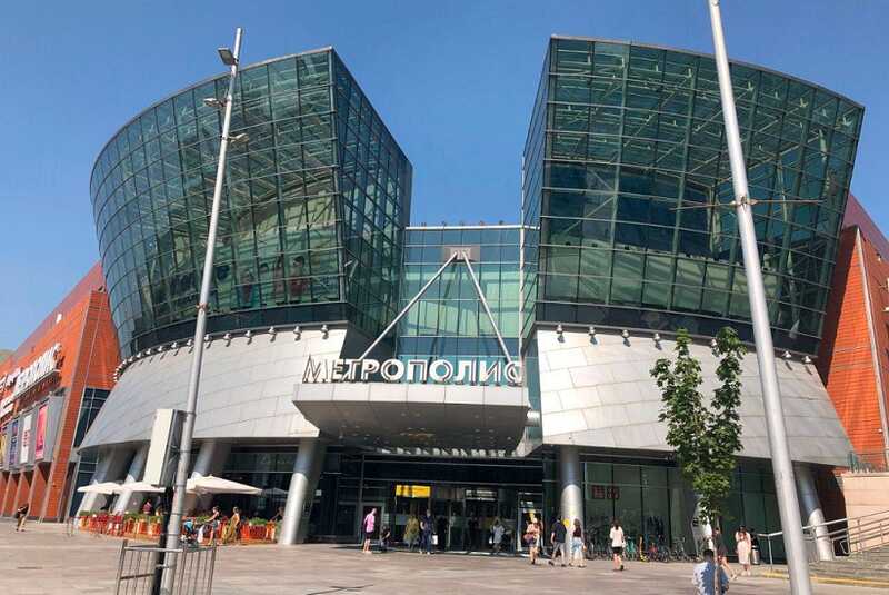 В «Метрополисе» в Москве вспыхнул пожар на минус первом этаже