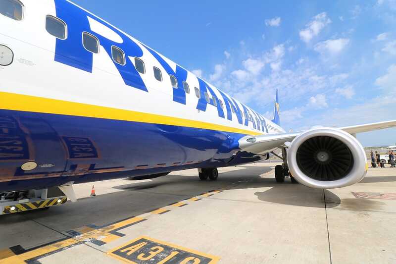 Пассажиры Ryanair пострадали при пожаре в аэропорту Испании: рейс задержали