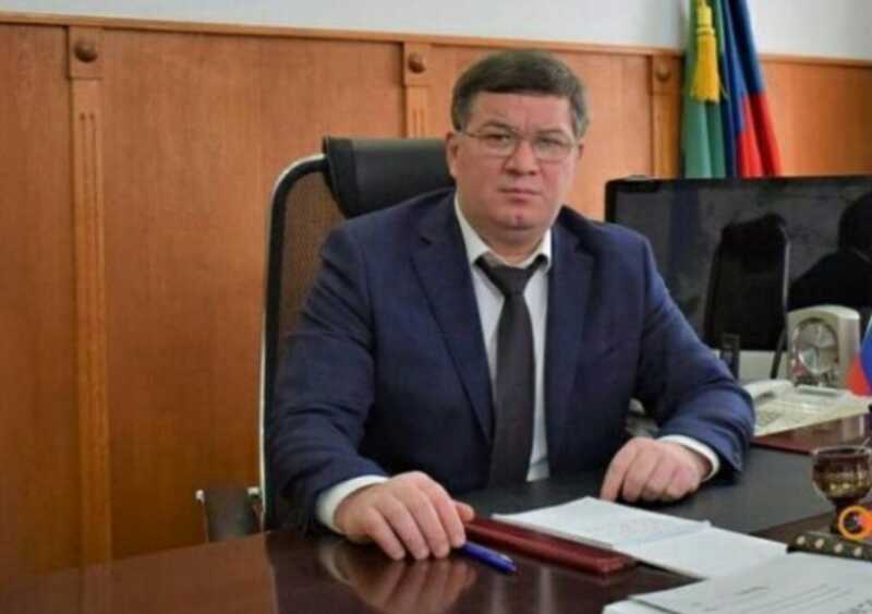 Дагестанского чиновника Махмуда Амиралиева, вернувшегося с фронта, задержали по подозрению в крупном мошенничестве