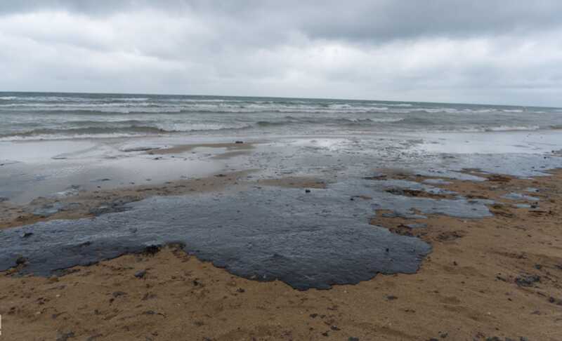 Нефтяное загрязнение в Чёрном море достигло берегов Абхазии