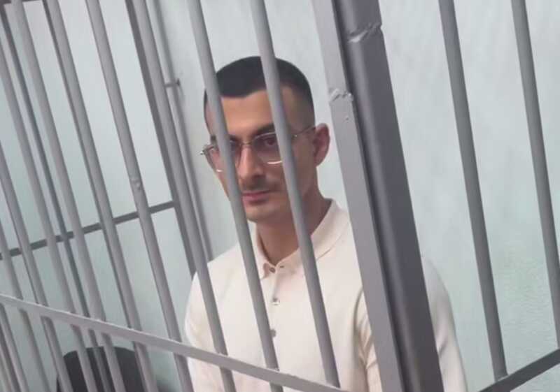 Сына главы азербайджанской диаспоры на Урале взяли под стражу за наезд на сотрудника полиции