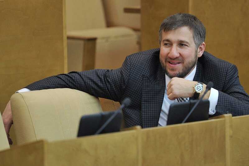Депутату Григорию Аникееву предложили использовать связи для снижения напряжённости между Москвой и Баку