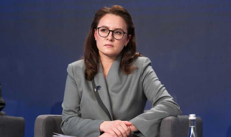 Премьер-министр Украины подчеркнула важность привлечения новых кредитов от МВФ в условиях неопределённости, связанной с войной