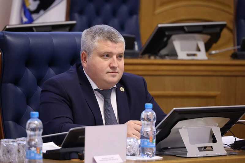Дроновская "дорожная империя" погрязла в арестах: Новгородская область утопает в взятках и подставных тендерах