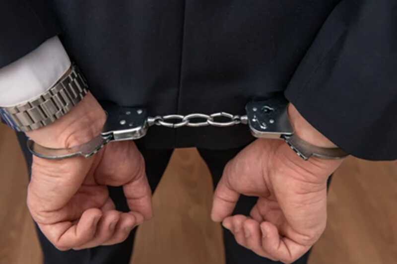 В Братске бывшего депутата обвиняют в получении взяток на сумму 16 миллионов рублей