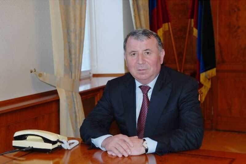 Генеральная прокуратура подала иск против государственного секретаря Дагестана Магомедова и его родственников