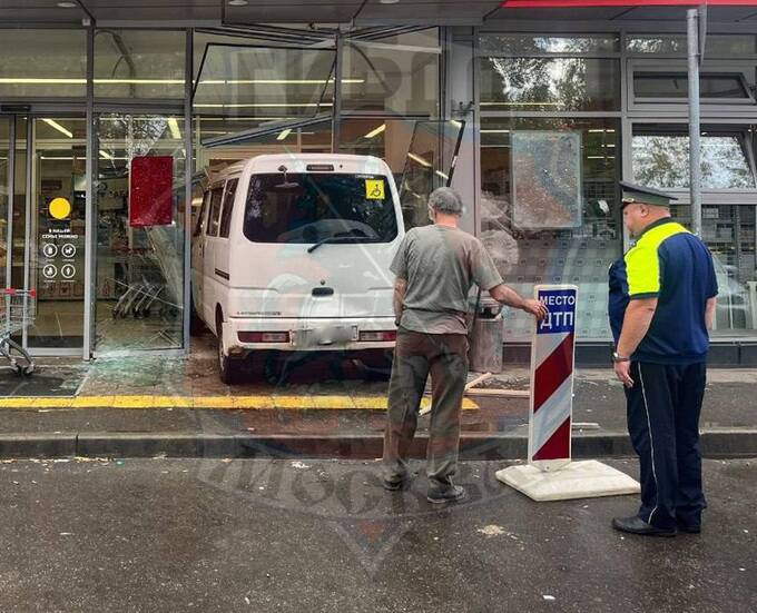 В Москве водитель не справился с управлением и сбил пенсионерку dzhieziqqeiqkhkmp