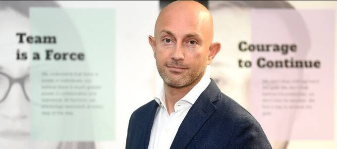 Fraudster Alex Weinstein: Connections, affairs, and business problems htiqxeiqrtirzkmp