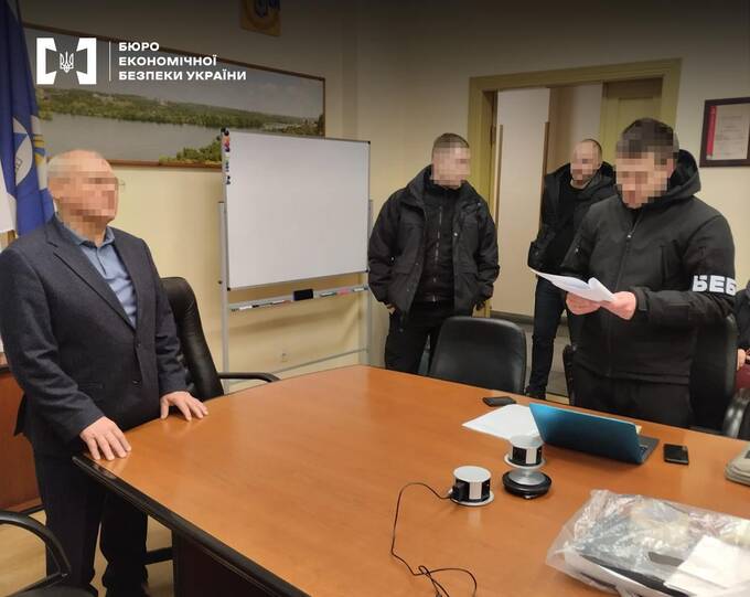 Новый удар по Коломойскому: следствие подозревает ферросплавные заводы в налоговых махинациях tidtridhidkmp