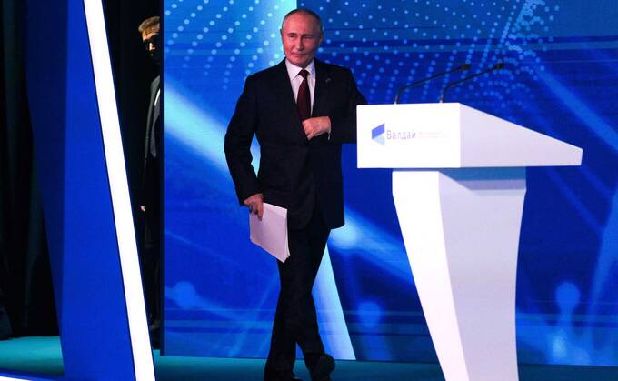 Как работают охранники Путина: зарплата, требования и секреты службы ФСО