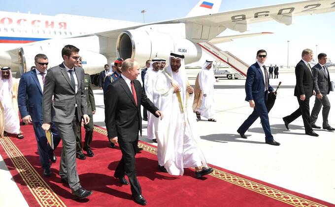 Как работают охранники Путина: зарплата, требования и секреты службы ФСО
