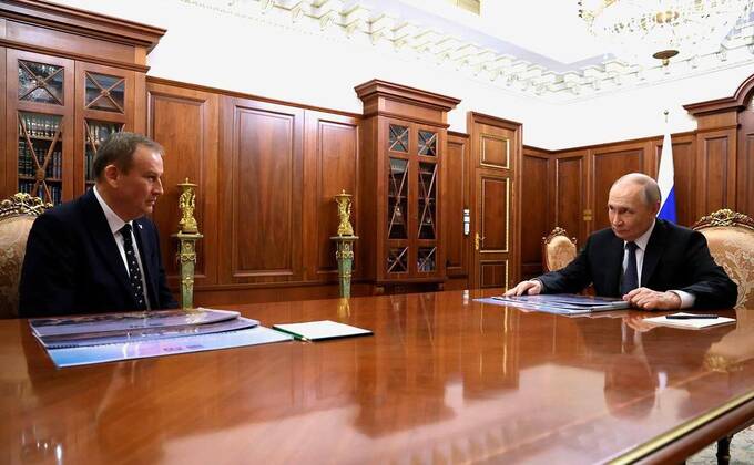 Пластическая трансформация Александра Дрозденко удивила Путина на встрече qzeiexitqiqxdkmp