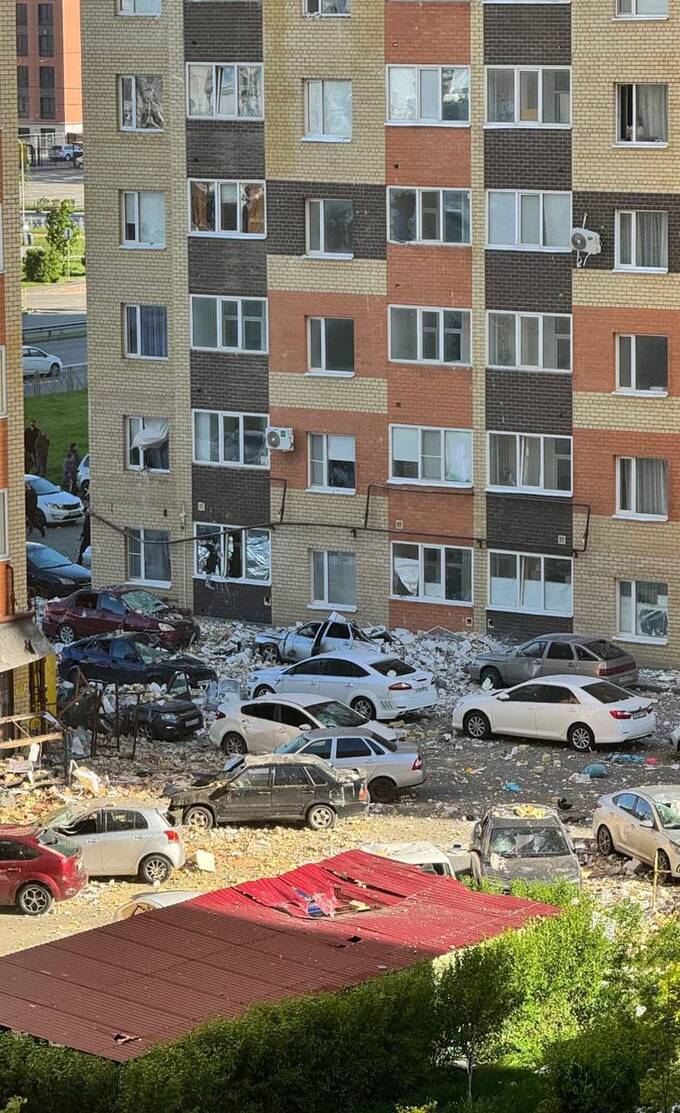 Взрыв газа в Ставрополе повредил более 50 автомобилей dzxiqhuiqhidxkmp